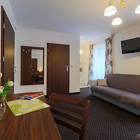 Couette-café Mila 3*